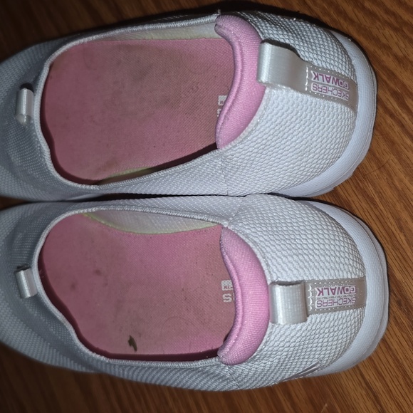 Sketchers GOGA Mat shoes - Picture 3 of 5